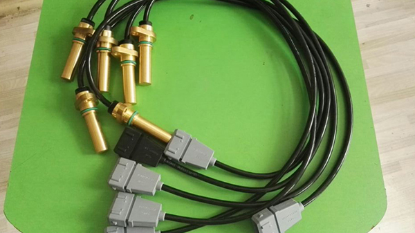 林德速度傳感器7917415537、